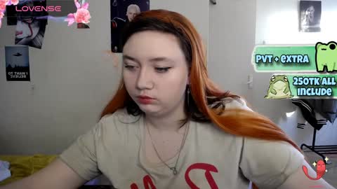 Snapshot of lily_shamy chatting on 02/07/25, 01:11 Alice online show from 02/07/25, 01:11