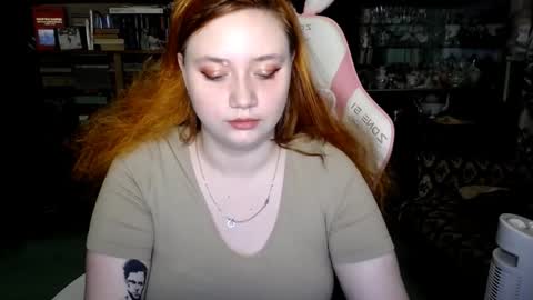 Snapshot of lily_shamy chatting on 10/02/25, 04:03 Alice online show from 10/02/25, 04:03