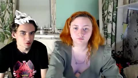 Snapshot of lily_shamy chatting on 10/31/25, 07:26 Alice online show from 10/31/25, 07:26