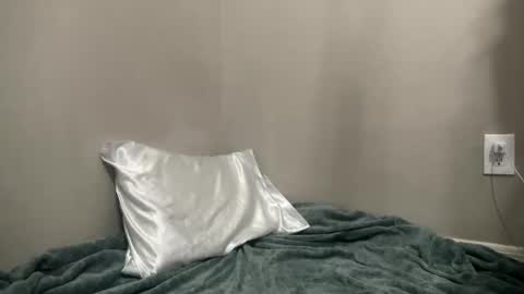 Snapshot of lily_slut420071 chatting on 06/07/26, 02:16 lily_slut420071 online show from 06/07/26, 02:16