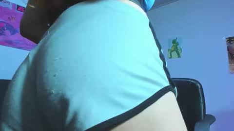 Snapshot of lily_stone04 chatting on 04/15/26, 06:31 lily_stone04 online show from 04/15/26, 06:31