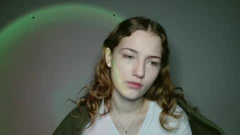 small lily online show from 01/19/26, 07:12