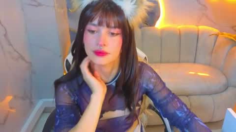 Snapshot of lily_tx chatting on 06/19/26, 08:01 Follow me.. Live 730 to 1400 online show from 06/19/26, 08:01
