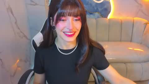 Snapshot of lily_tx chatting on 06/20/26, 12:41 Follow me.. Live 730 to 1400 online show from 06/20/26, 12:41