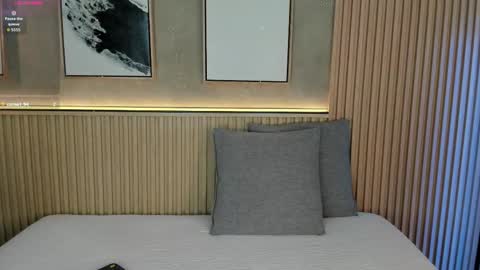 Snapshot of lily_vale chatting on 12/01/25, 07:41 Lily online show from 12/01/25, 07:41