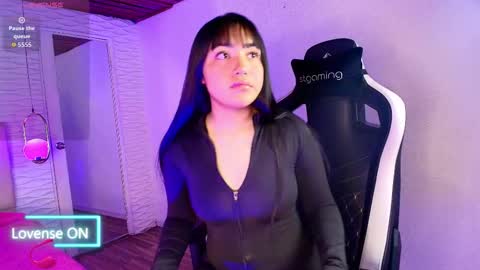 Snapshot of lily_waist chatting on 09/22/25, 11:12 lily_waist online show from 09/22/25, 11:12