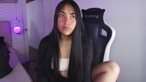 Snapshot of lily_waist chatting on 10/14/25, 11:33 lily_waist online show from 10/14/25, 11:33