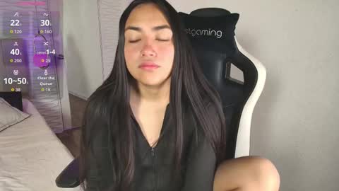 Snapshot of lily_waist chatting on 10/18/25, 11:11 lily_waist online show from 10/18/25, 11:11