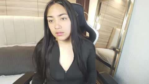 lily_waist online show from 02/03/26, 11:04