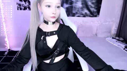 Lily online show from 01/15/26, 12:04