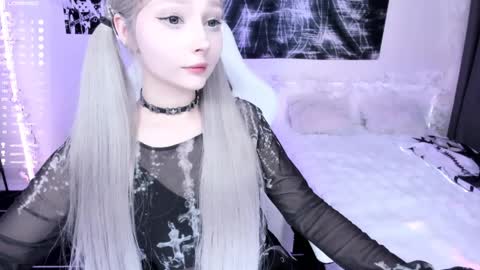 Lily online show from 04/06/26, 04:46