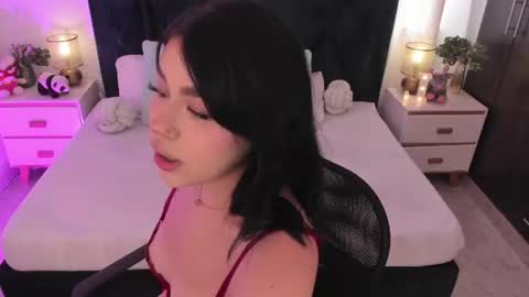 Snapshot of lily_woodz chatting on 06/12/26, 07:13 LilyWoodz online show from 06/12/26, 07:13