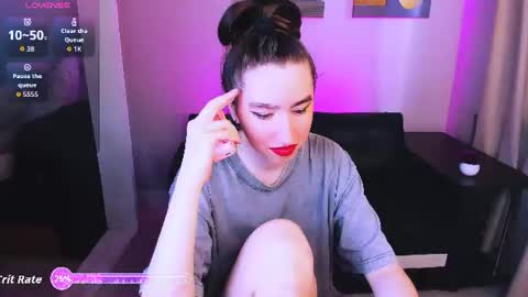 Snapshot of lily_xbaby chatting on 06/14/26, 01:46 LILY online show from 06/14/26, 01:46