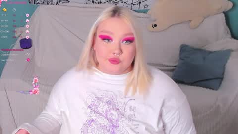 Lily online show from 01/04/25, 12:59