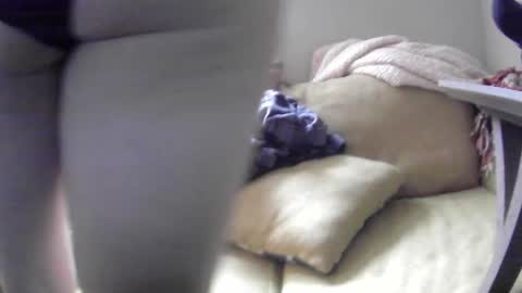 Snapshot of lilybvixen chatting on 11/11/25, 01:44 lilybvixen online show from 11/11/25, 01:44