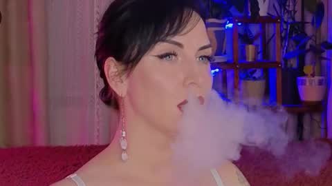 Lily online show from 12/02/25, 05:08