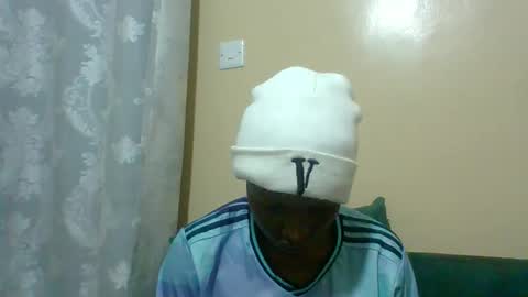 Snapshot of lilycute19 chatting on 02/20/26, 10:32 lilycute19 online show from 02/20/26, 10:32