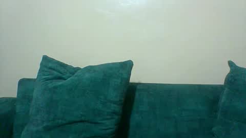 Snapshot of lilycute19 chatting on 02/27/26, 06:52 lilycute19 online show from 02/27/26, 06:52