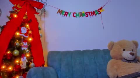 Snapshot of lilydolll chatting on 12/21/25, 04:30 Lily online show from 12/21/25, 04:30