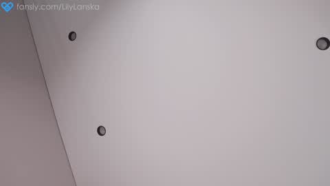 Snapshot of lilylanska chatting on 10/18/25, 08:48 Lilia online show from 10/18/25, 08:48