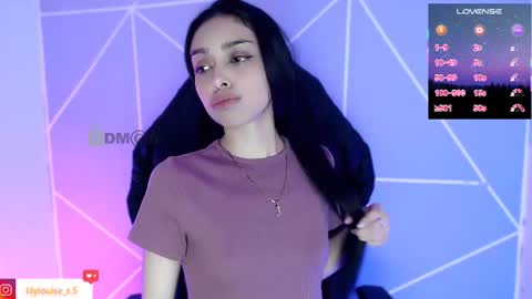 Snapshot of lilylouisee_ chatting on 06/13/26, 09:02 Liliana louise online show from 06/13/26, 09:02