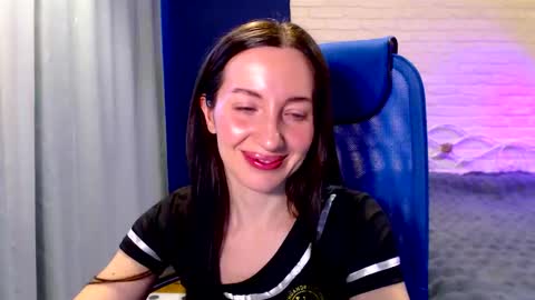 Lily online show from 03/11/26, 06:30