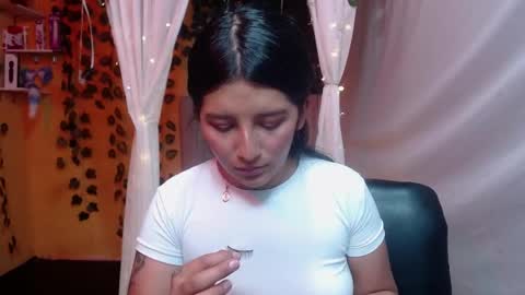 lilymoon_018 online show from 05/15/26, 12:45