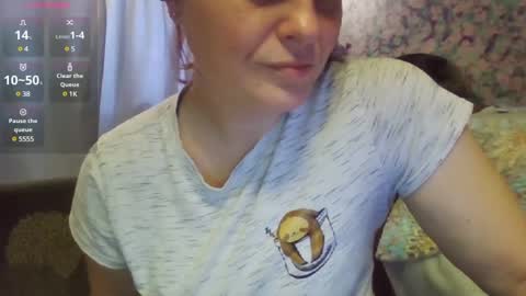 lilypad1981 online show from 02/04/25, 05:34