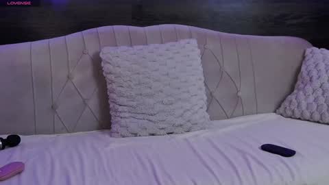      online show from 01/15/25, 07:15