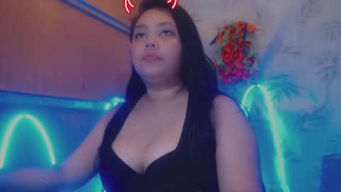 Snapshot of lilyslut143 chatting on 02/09/26, 12:53 lilyslut143 online show from 02/09/26, 12:53