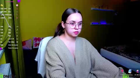 Lily online show from 01/12/26, 04:45