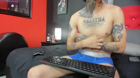 Lilythadam online show from 12/19/25, 07:54