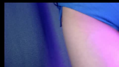 Snapshot of lilyxsky chatting on 02/28/25, 03:26 LilyXSky online show from 02/28/25, 03:26