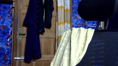 limaakter246618 online show from 09/09/25, 06:51