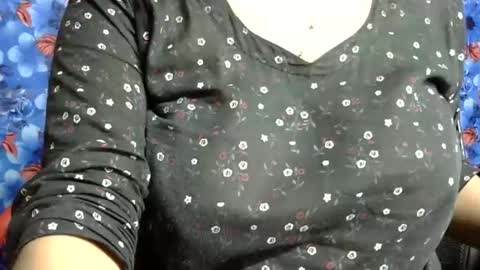 limaakter246618 online show from 10/02/25, 09:55