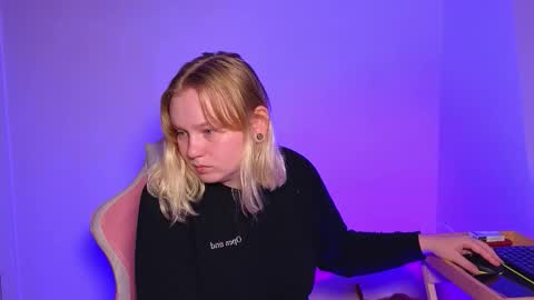 lime cat online show from 09/26/25, 12:47