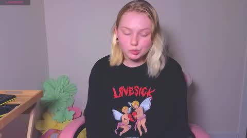 lime cat online show from 10/10/25, 01:04