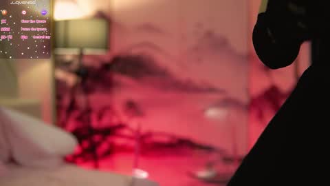 Lin Use menu to play with me  online show from 02/13/25, 06:16