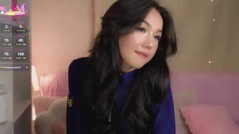 Lin Use menu to play with me  online show from 11/13/25, 09:03