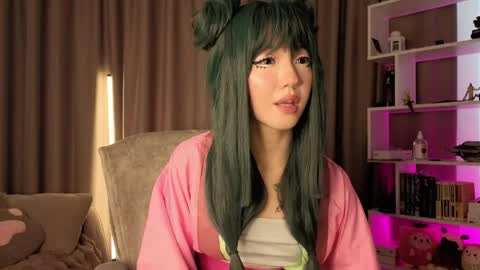 Snapshot of lin_kun chatting on 04/14/26, 09:15 Lin Use menu to play with me online show from 04/14/26, 09:15