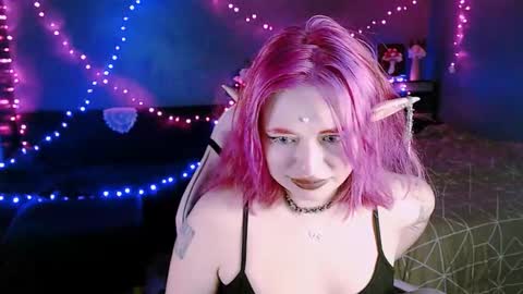 Snapshot of lina2d_tyan chatting on 12/19/25, 04:36 Lina2D tyan online show from 12/19/25, 04:36