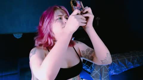 Snapshot of lina2d_tyan chatting on 01/16/26, 12:20 Lina2D tyan online show from 01/16/26, 12:20