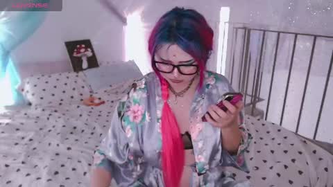 Snapshot of lina2d_tyan chatting on 05/17/26, 09:28 Lina2D tyan online show from 05/17/26, 09:28
