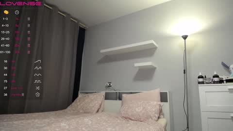 Snapshot of lina____ chatting on 12/28/24, 12:57 Lina online show from 12/28/24, 12:57