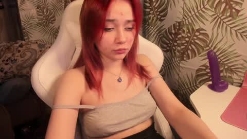 Snapshot of lina_and_lion chatting on 01/04/25, 10:49 Scarlet online show from 01/04/25, 10:49