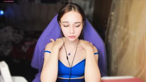 Snapshot of lina_and_lion chatting on 10/09/25, 08:29 Scarlet online show from 10/09/25, 08:29