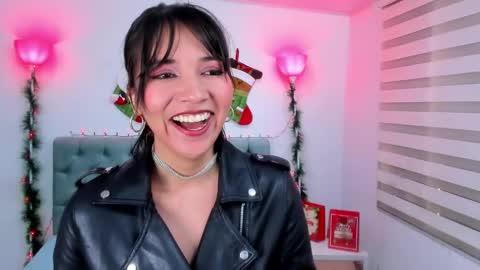  Lina Bedoya  online show from 12/12/24, 02:44