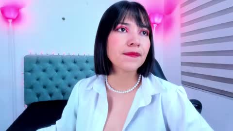  Lina Bedoya  online show from 01/13/25, 11:52