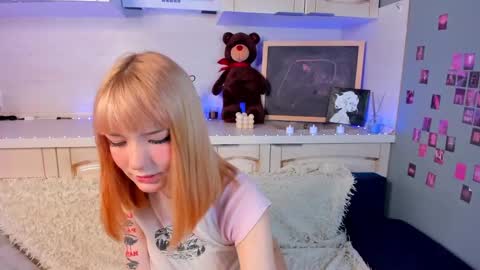 Snapshot of lina_blueeyed chatting on 01/31/25, 06:35 Lina blueeyed    GMT3 1100-1700 Mon Wed Thu Sat Sun online show from 01/31/25, 06:35