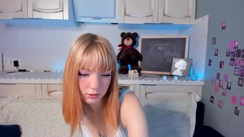 Snapshot of lina_blueeyed chatting on 02/05/25, 08:11 Lina blueeyed    GMT3 1100-1700 Mon Wed Thu Sat Sun online show from 02/05/25, 08:11